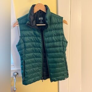 REI Emerald Green Down Vest Women’s Medium Full Zip Pockets